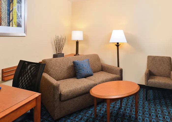 Fairfield & Hotel